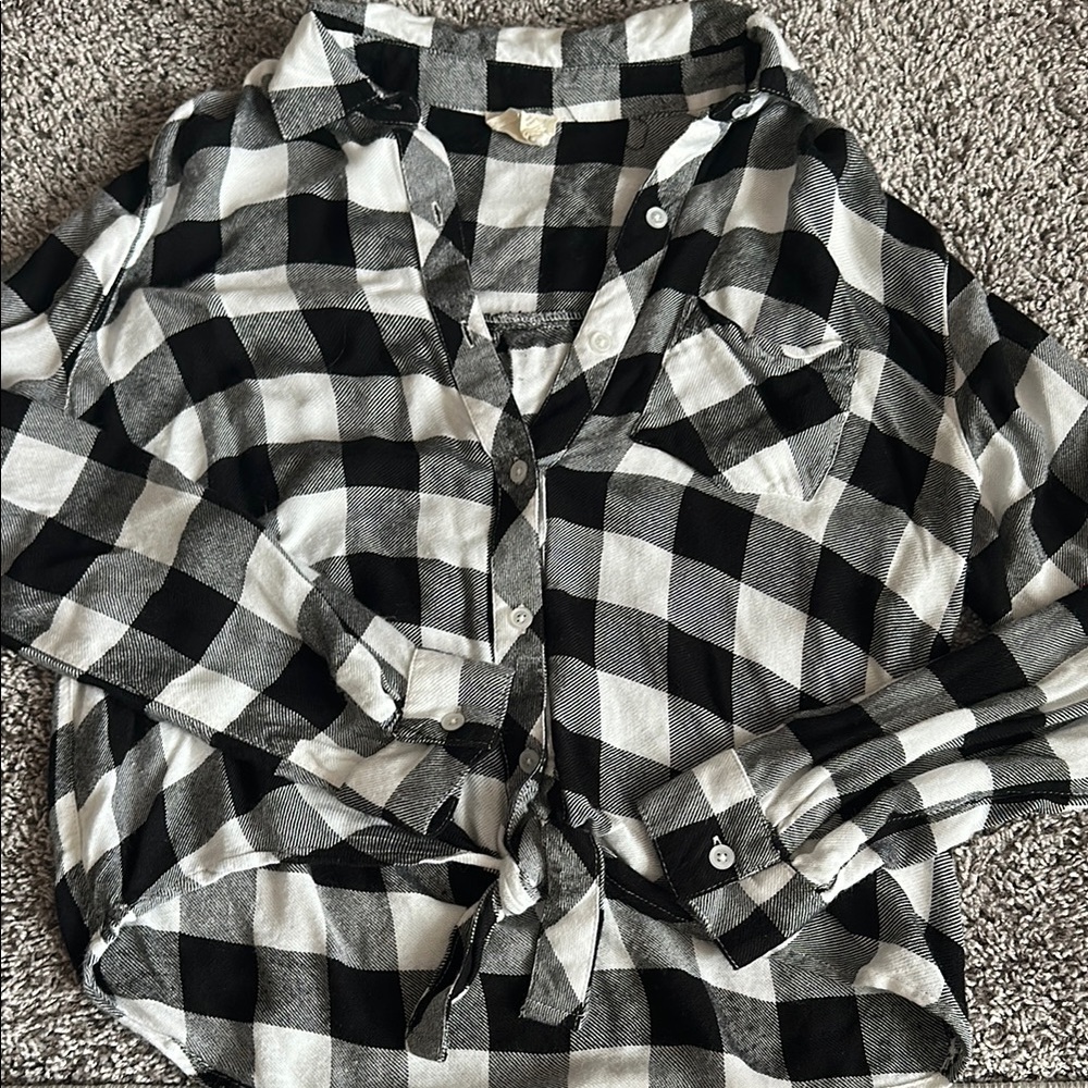 Black and White Plaid Button-Up Shirt